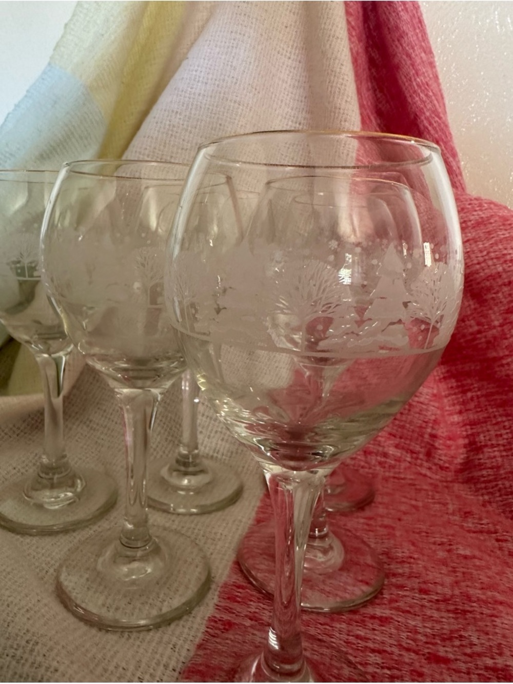 Etched Stem Wine Glasses - Clear Glass (Set)